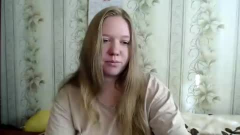 Snapshot of moon_linght000 chatting on 07-13-26, 02:03 moon_linght000 online show from 07-13-26, 02:03