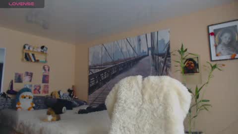 Keira online show from 07-28-26, 01:32