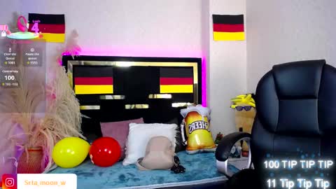 Moon Water   online show from 09-22-25, 11:34