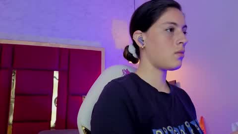 Snapshot of moon_winy chatting on 03-12-26, 11:38 Winy online show from 03-12-26, 11:38