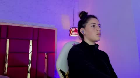 Snapshot of moon_winy chatting on 03-14-26, 11:15 Winy online show from 03-14-26, 11:15