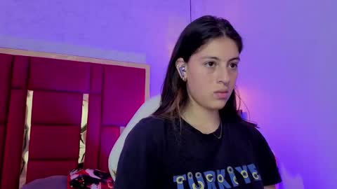 Snapshot of moon_winy chatting on 03-15-26, 11:27 Winy online show from 03-15-26, 11:27