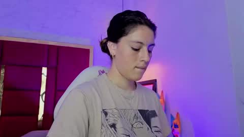 Snapshot of moon_winy chatting on 03-17-26, 11:46 Winy online show from 03-17-26, 11:46