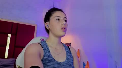 Snapshot of moon_winy chatting on 03-25-26, 11:16 Winy online show from 03-25-26, 11:16