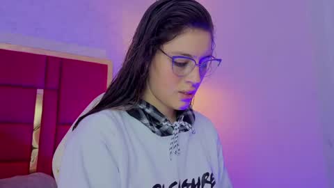 Snapshot of moon_winy chatting on 04-16-26, 11:22 Winy online show from 04-16-26, 11:22