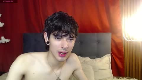 MOON AND ZUKO online show from 02-24-26, 02:20