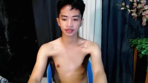 Snapshot of moonboy398577 chatting on 02-19-26, 08:21 Josh online show from 02-19-26, 08:21