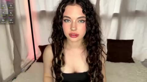 Snapshot of moonfaairy chatting on 04-22-26, 03:46 moonfaairy online show from 04-22-26, 03:46