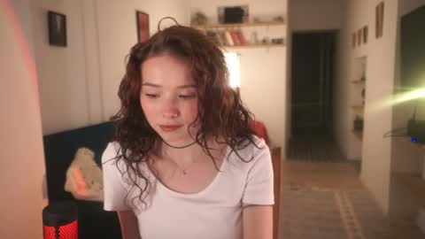 Snapshot of moonfaced_ chatting on 05-30-26, 07:00 Ann online show from 05-30-26, 07:00
