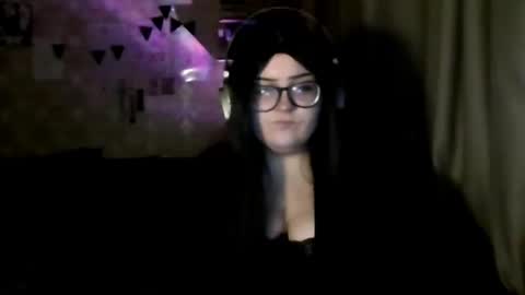 moonfairy2 online show from 04-26-26, 05:21