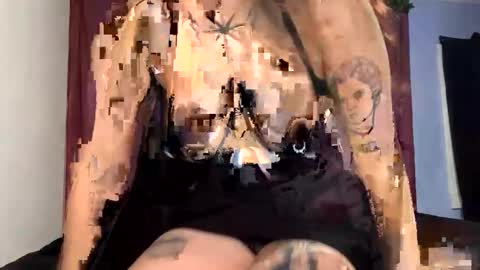 Snapshot of moonkitty6969 chatting on 09-17-25, 12:45 Moonkitty online show from 09-17-25, 12:45