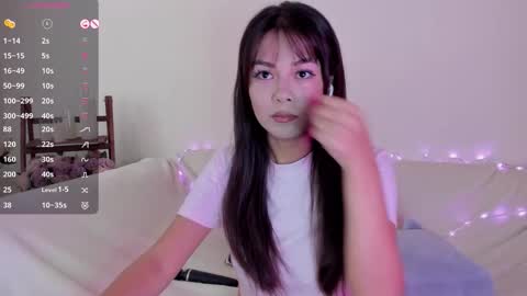 Snapshot of moonlight8_ chatting on 09-29-25, 07:46 LANA online show from 09-29-25, 07:46