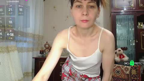 Snapshot of moonlight_88888 chatting on 11-23-25, 05:29 Moonlight 88888 online show from 11-23-25, 05:29