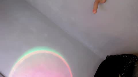 Snapshot of moonlight_baby28 chatting on 05-25-26, 09:32 B E T T Y online show from 05-25-26, 09:32