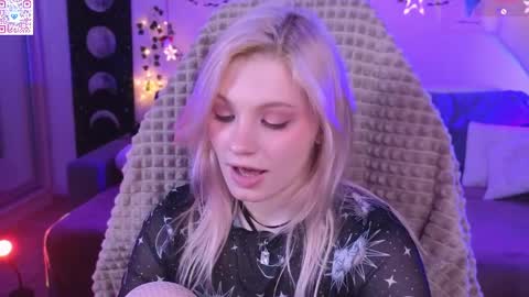 Mia   online show from 04-10-26, 06:01