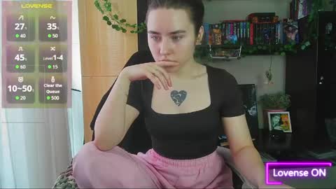 Snapshot of moonlight_sonataa chatting on 04-26-26, 10:24 moonlight_sonataa online show from 04-26-26, 10:24