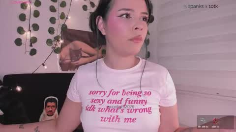 Snapshot of moonliight__ chatting on 02-09-26, 11:42 moonliight__ online show from 02-09-26, 11:42