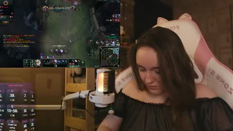 Snapshot of moonlish_siren chatting on 07-22-26, 10:45 Katrin online show from 07-22-26, 10:45