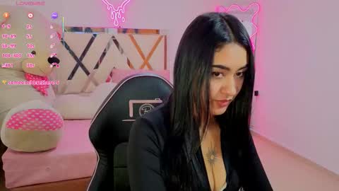 Moon  online show from 09-17-25, 07:48