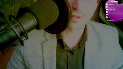 Snapshot of moonsire chatting on 01-07-25, 10:08 Moonsire online show from 01-07-25, 10:08