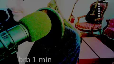Snapshot of moonsire chatting on 01-11-25, 01:11 Moonsire online show from 01-11-25, 01:11