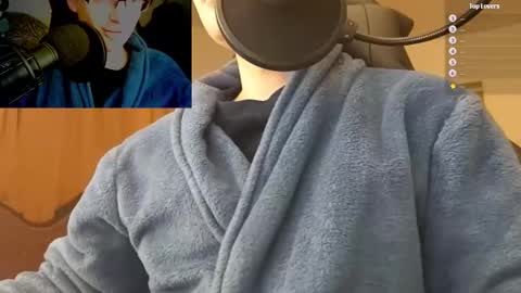Snapshot of moonsire chatting on 01-13-25, 08:05 Moonsire online show from 01-13-25, 08:05