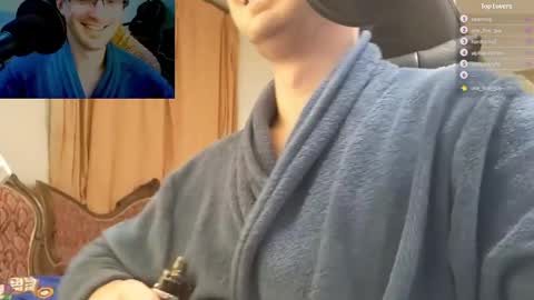 Snapshot of moonsire chatting on 01-18-25, 01:41 Moonsire online show from 01-18-25, 01:41