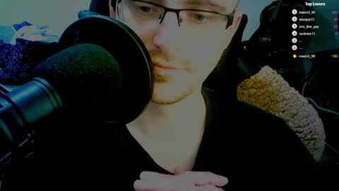 Snapshot of moonsire chatting on 01-18-25, 11:44 Moonsire online show from 01-18-25, 11:44