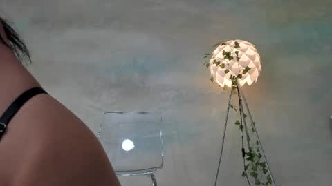 Snapshot of moonsshard chatting on 07-16-26, 06:30 Moon online show from 07-16-26, 06:30