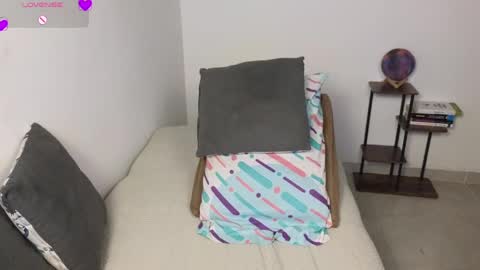 Moon Woman online show from 04-11-26, 07:45