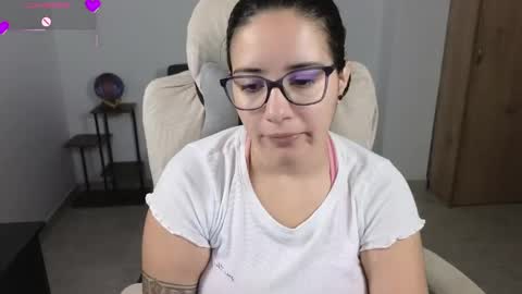 Moon Woman online show from 05-31-26, 02:20