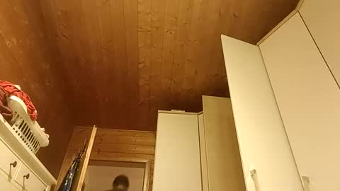 moos1 online show from 10-09-25, 05:05