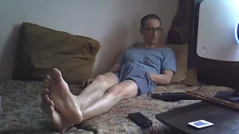 Snapshot of moovurey16 chatting on 04-08-26, 02:33 Alex online show from 04-08-26, 02:33