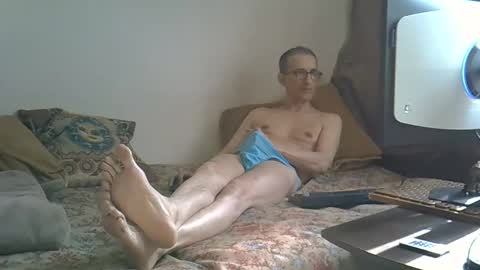 Snapshot of moovurey16 chatting on 04-11-26, 10:41 Alex online show from 04-11-26, 10:41