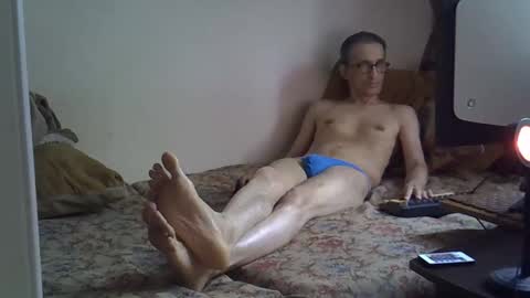 Snapshot of moovurey16 chatting on 05-03-26, 01:33 Alex online show from 05-03-26, 01:33