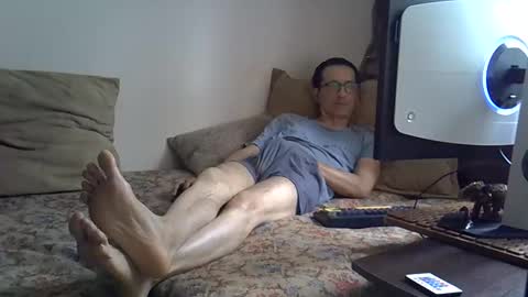 Snapshot of moovurey16 chatting on 05-22-26, 02:40 Alex online show from 05-22-26, 02:40