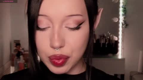 Snapshot of moranagoddess chatting on 04-08-26, 03:34 Morana follow my boosty online show from 04-08-26, 03:34