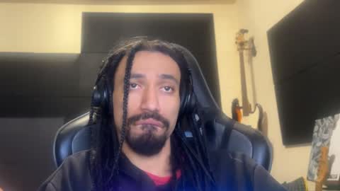 Snapshot of morebemdotad chatting on 05-22-26, 03:35 Diego online show from 05-22-26, 03:35