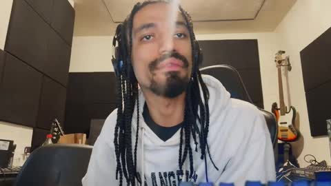 Snapshot of morebemdotad chatting on 06-03-26, 01:41 Diego online show from 06-03-26, 01:41