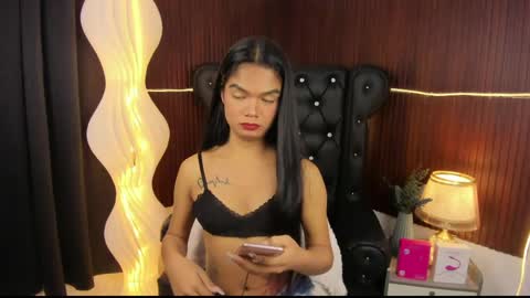 Snapshot of morena_cockts chatting on 05-18-26, 09:42 rondina online show from 05-18-26, 09:42
