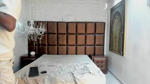 Snapshot of morenitodigno chatting on 01-08-26, 06:54 Mmorenito online show from 01-08-26, 06:54