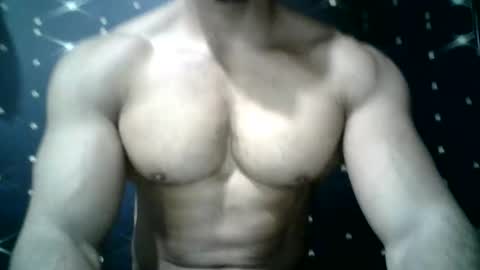 Snapshot of moreno1muscular chatting on 03-03-25, 11:35 moreno1muscular online show from 03-03-25, 11:35