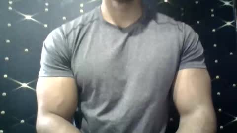 Snapshot of moreno1muscular chatting on 03-11-25, 01:23 moreno1muscular online show from 03-11-25, 01:23