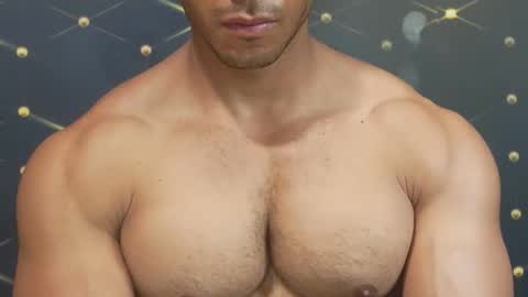 Snapshot of moreno1muscular chatting on 09-19-25, 09:26 moreno1muscular online show from 09-19-25, 09:26