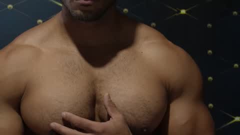 Snapshot of moreno1muscular chatting on 11-05-25, 10:04 moreno1muscular online show from 11-05-25, 10:04