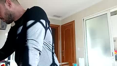 Snapshot of morfeo6 chatting on 11-27-25, 09:00 morfeo6 online show from 11-27-25, 09:00