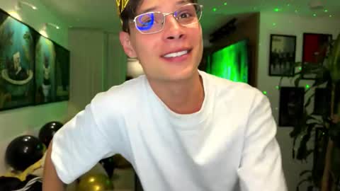   online show from 03-29-26, 02:22