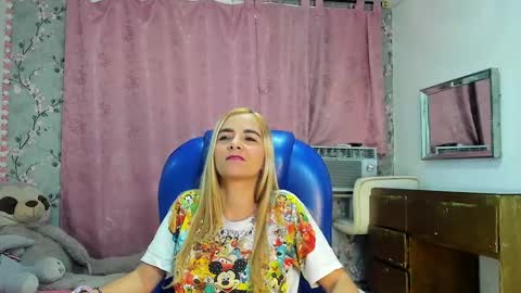 Snapshot of morgana_grace11_aws chatting on 12-26-24, 03:59 Morgana online show from 12-26-24, 03:59
