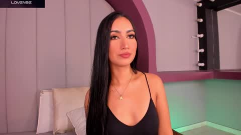 Snapshot of morganlake_ chatting on 09-25-25, 04:49 Morgan online show from 09-25-25, 04:49