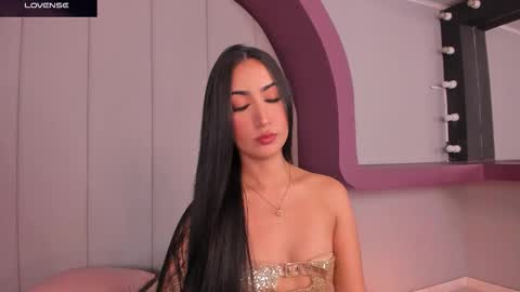 Snapshot of morganlake_ chatting on 10-02-25, 04:30 Morgan online show from 10-02-25, 04:30